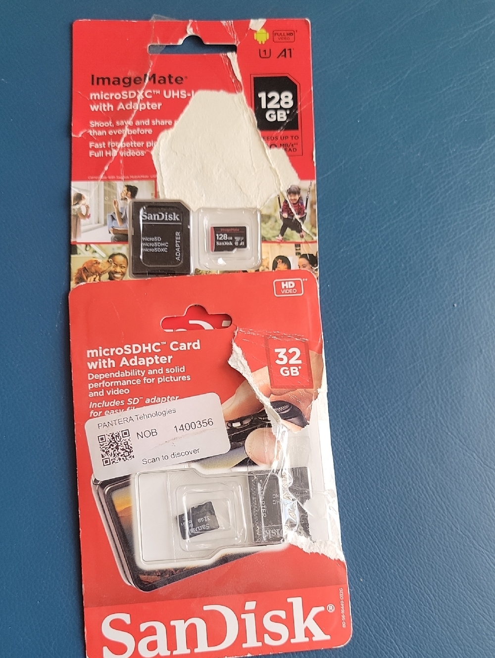 Andis red microSDXC 128GB and microSDHC 32GB memory card bundle